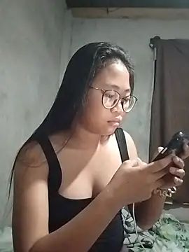 Snapshot of angelpinay44 chatting on 06.30.26 angelpinay44 online show from 06.30.26
