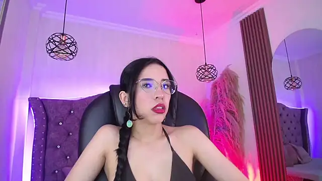 Amara Davis1 online show from 04.19.26