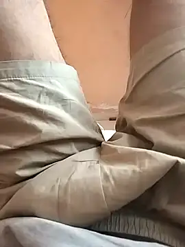 Snapshot of lion271998 chatting on 02.28.26 lion271998 online show from 02.28.26