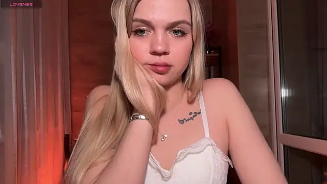 Snapshot of AlexaDeviliciouss chatting on 05.28.26 AlexaDeviliciouss online show from 05.28.26