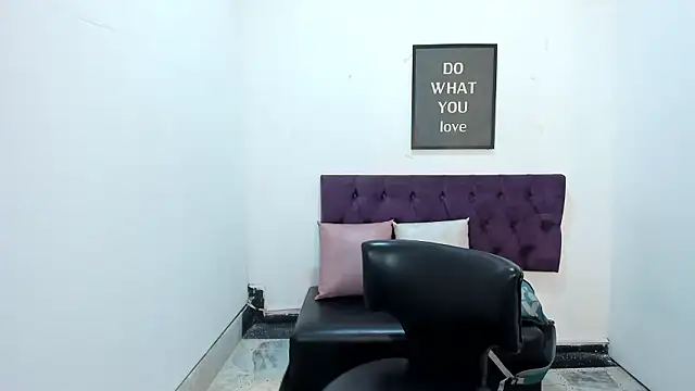 TomBoy Natali online show from 03.25.26