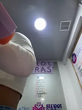   Nahomy online show from 03.25.26