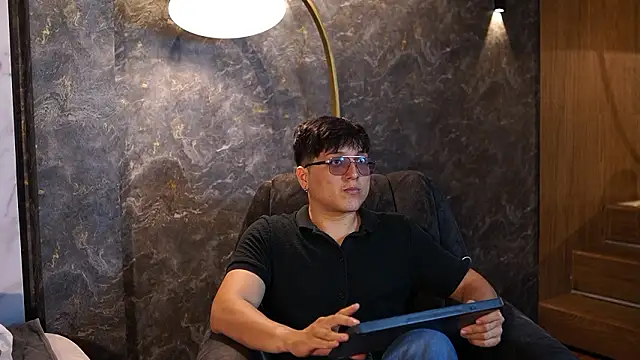 Mia and Belmonth online show from 03.29.26