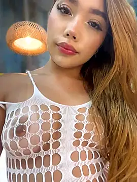 Snapshot of CyberMiaXXX chatting on 04.22.26 CyberMiaXXX online show from 04.22.26