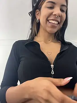 VioletaHills  online show from 03.15.26