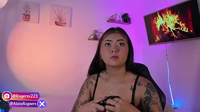 AlaiaRogers online show from 04.06.26