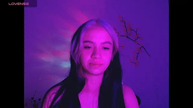 Snapshot of sweet_molly420 chatting on 06.01.26 sweet molly420 online show from 06.01.26