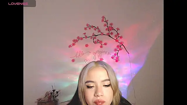Snapshot of sweet_molly420 chatting on 06.01.26 sweet molly420 online show from 06.01.26
