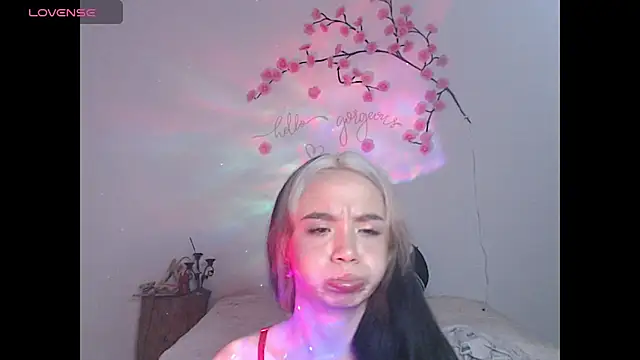 Snapshot of sweet_molly420 chatting on 06.04.26 sweet molly420 online show from 06.04.26