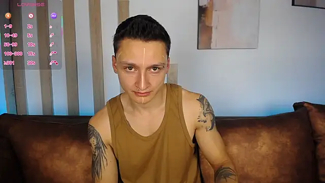 Snapshot of DIEGO_JONES chatting on 06.25.26 DIEGO JONES online show from 06.25.26