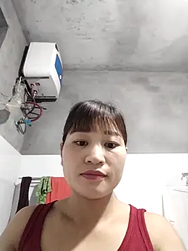 Snapshot of Lilinn_ chatting on 04.19.26 Lilinn online show from 04.19.26