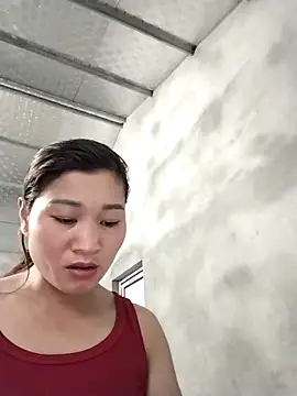 Snapshot of Lilinn_ chatting on 04.22.26 Lilinn online show from 04.22.26