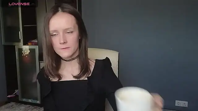 Tender Swan online show from 03.22.26