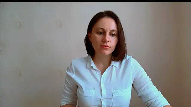 Snapshot of Inessa_beauty chatting on 06.26.26 Inessa beauty online show from 06.26.26
