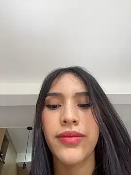 Mia-villalobos online show from 04.05.26