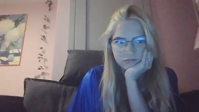 Kiss To Remember online show from 03.19.26