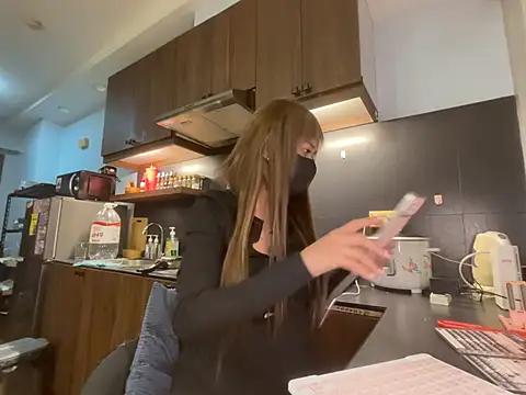 strawberryblossom93 online show from 03.29.26