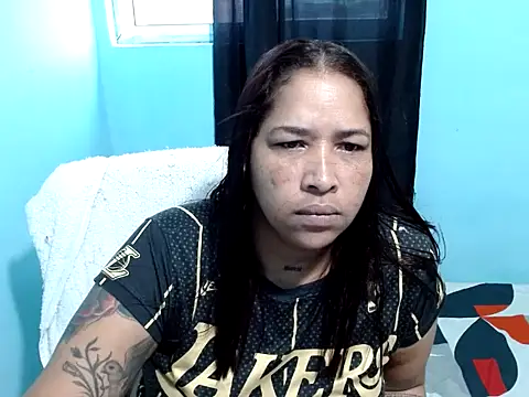 Snapshot of RenataGrimaldi chatting on 05.12.26 RenataGrimaldi online show from 05.12.26