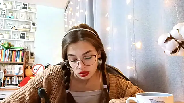 Snapshot of JInaMillsap chatting on 02.28.26 JInaMillsap online show from 02.28.26