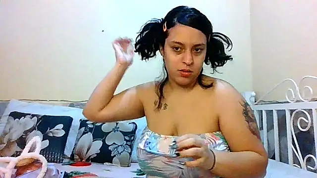 Snapshot of Athenasnew chatting on 07.05.26 Athenasnew online show from 07.05.26