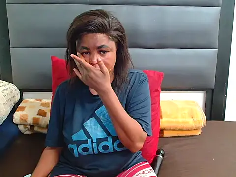 SpicyKittyxxx online show from 04.01.26