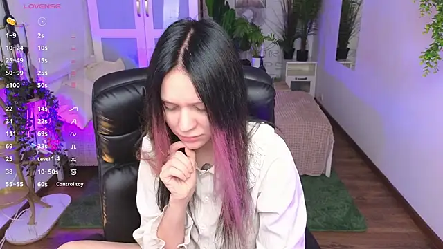 kittenlolla online show from 03.31.26