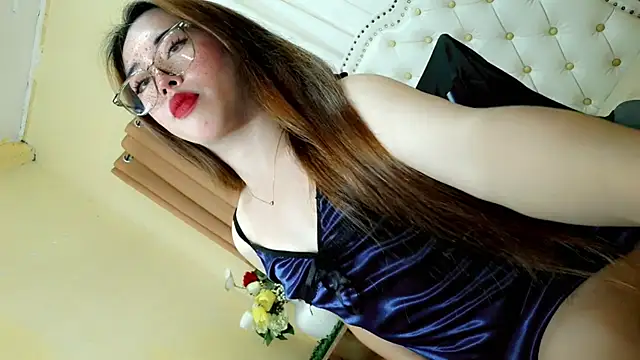 Seductive sophie online show from 04.23.26
