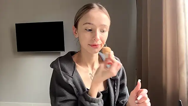 Snapshot of ClonedAge chatting on 03.03.26 ClonedAge online show from 03.03.26