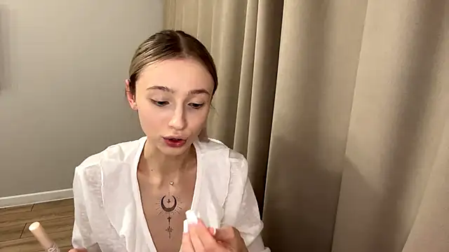 Snapshot of ClonedAge chatting on 03.06.26 ClonedAge online show from 03.06.26