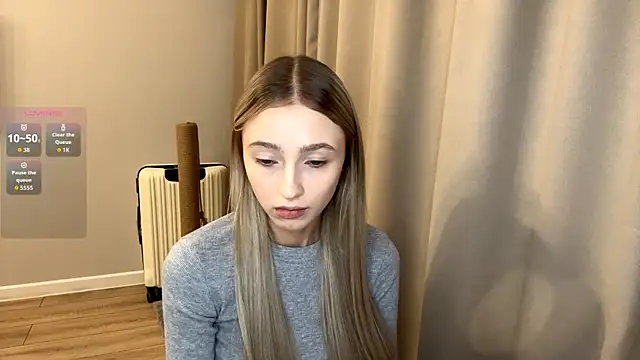 Snapshot of ClonedAge chatting on 03.23.26 ClonedAge online show from 03.23.26