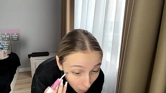 Snapshot of ClonedAge chatting on 04.04.26 ClonedAge online show from 04.04.26