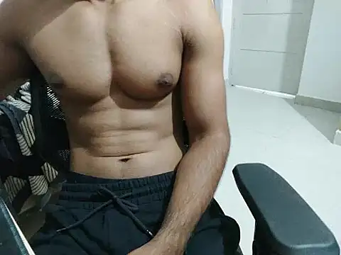 kratosTheHunk online show from 04.02.26