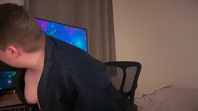 Snapshot of theprincedaniel chatting on 04.03.26 theprincedaniel online show from 04.03.26