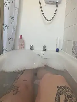 BeeMay22 online show from 03.22.26