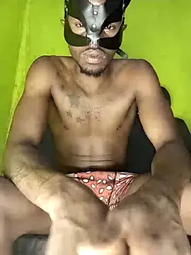 Snapshot of StrongEbonyDick chatting on 04.17.26 StrongEbonyDick online show from 04.17.26