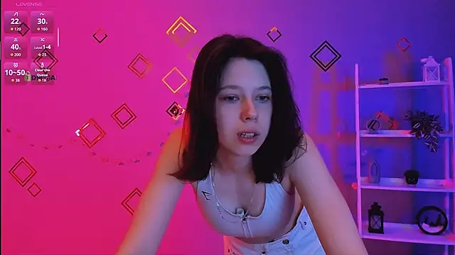 Snapshot of aria_wild_ chatting on 05.31.26 aria wild online show from 05.31.26