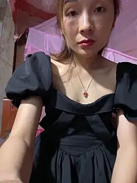 Snapshot of Mimi_pussy chatting on 04.27.26 Mimi pussy online show from 04.27.26