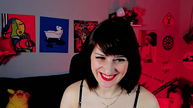 EmmaWheelers online show from 04.12.26
