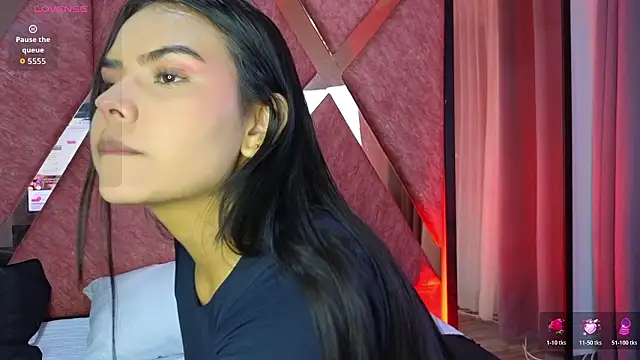 Emma Revees online show from 04.02.26