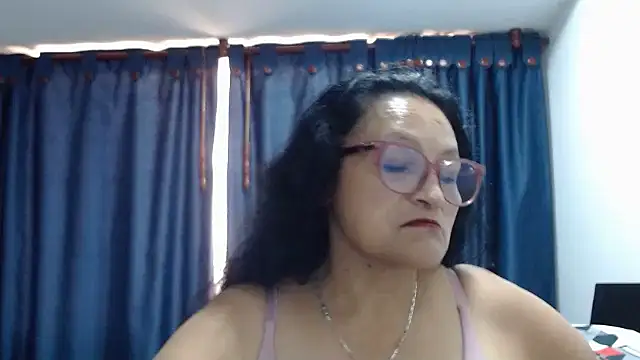 Snapshot of _BellaNocturna chatting on 07.28.26 BellaNocturna online show from 07.28.26