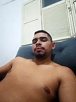 Snapshot of hugoafricano chatting on 03.15.26 hugoafricano online show from 03.15.26