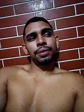 Snapshot of hugoafricano chatting on 03.18.26 hugoafricano online show from 03.18.26