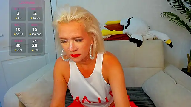 Snapshot of Ledi_Luna chatting on 06.22.26 Ledi Luna online show from 06.22.26