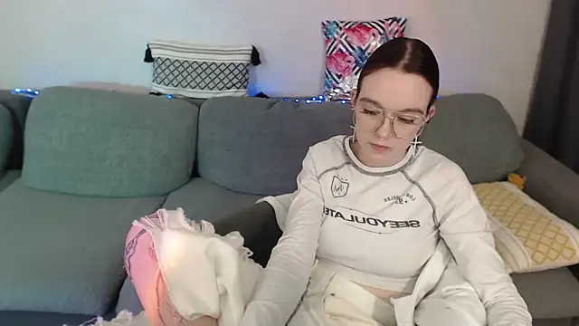 SunyLily online show from 04.29.26