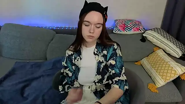 SunyLily online show from 06.10.26