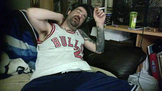 Snapshot of KinkyTOMan chatting on 06.08.26 KinkyTOMan online show from 06.08.26