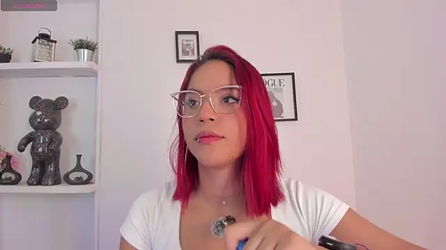Snapshot of Im_Scarlett_ chatting on 04.23.26 Im Scarlett online show from 04.23.26