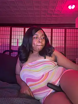 Snapshot of Goddess_MercedesRedd chatting on 07.17.26 Goddess MercedesRedd online show from 07.17.26