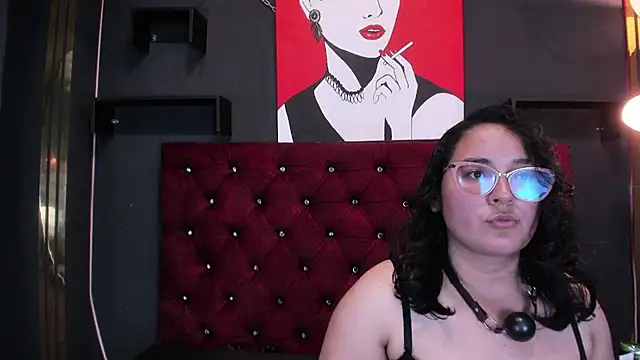 Snapshot of Sarah__Moonx chatting on 06.15.26 Sarah Moonx online show from 06.15.26