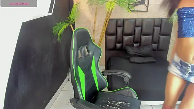 Epril Zoyert online show from 04.24.26